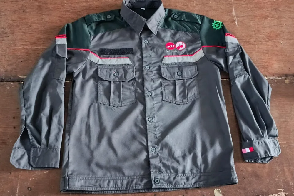 Kemeja wearpack tambang dan konstruksi safety reflektor bordir Adhi Karya K3
